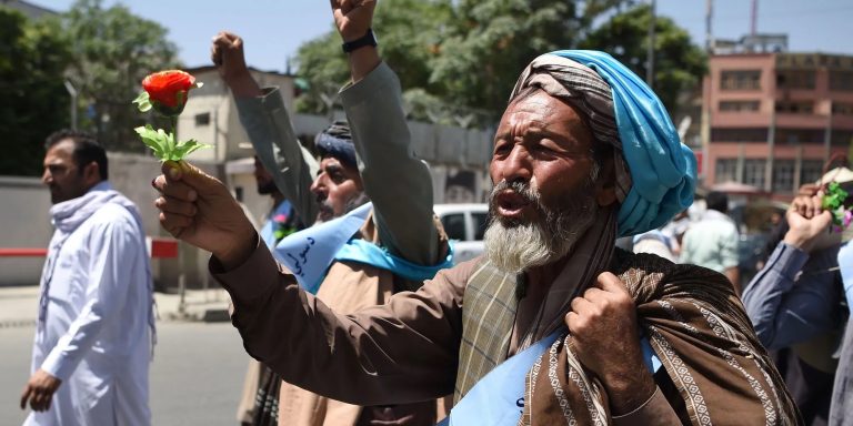 افغانستان کښې امن پاکستان او منطقې لپاره ډير ضروري دې