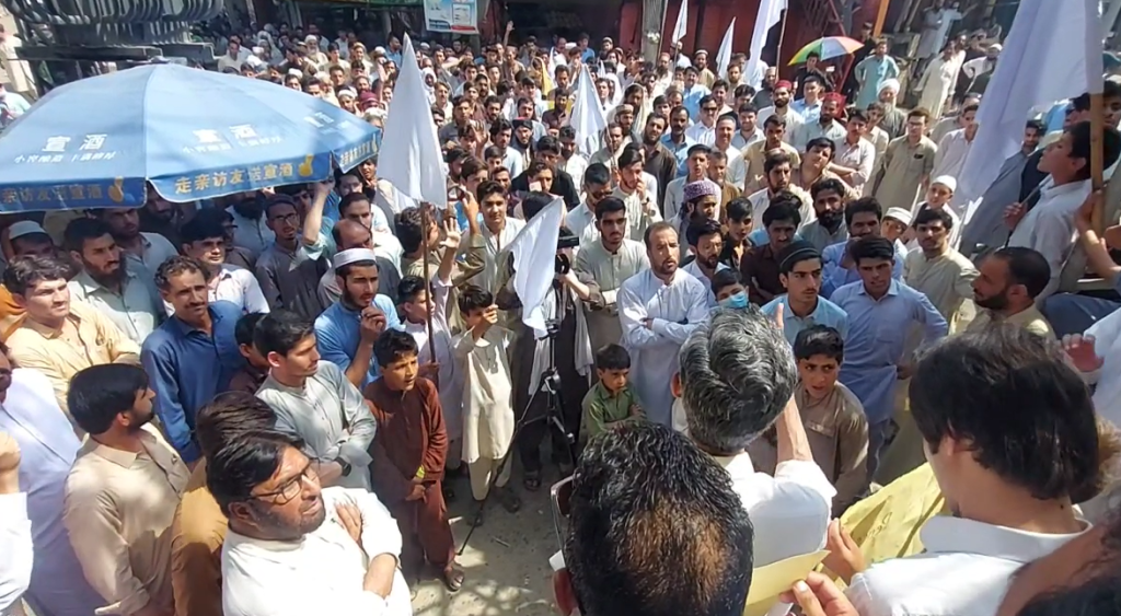 Protest against Bannu incident in different areas of the province