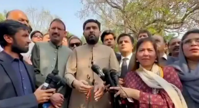 وزيراعلیٰ سهيل آفريدې يو وارې بيا د باني پي ټي آئي سره د ملاقات کوشش ناکامه شوې CM Sohail Afridi's attempt to meet PTI founder fails again