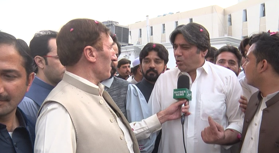 پي ټي آئي حمايت يافته خرم ذيشان سينيټر منتخب شوې PTI-backed Khurram Zeeshan elected senator