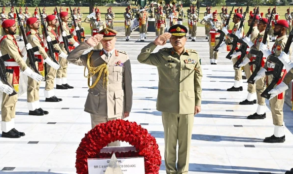 فيلډ مارشل عاصم منير سره د برطانيه چيف آف جنرل سټاف ملاقات Field Marshal Asim Munir meets British Chief of General Staff