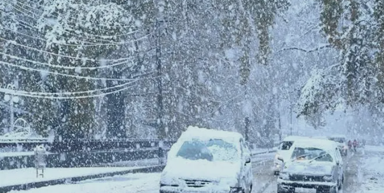 خېبر پښتونخوا پشمول د ملک نورو غريزو سيمو کښې د باران او د واورې وريدو امکان Chance of rain and snowfall in other parts of the country including Khyber Pakhtunkhwa