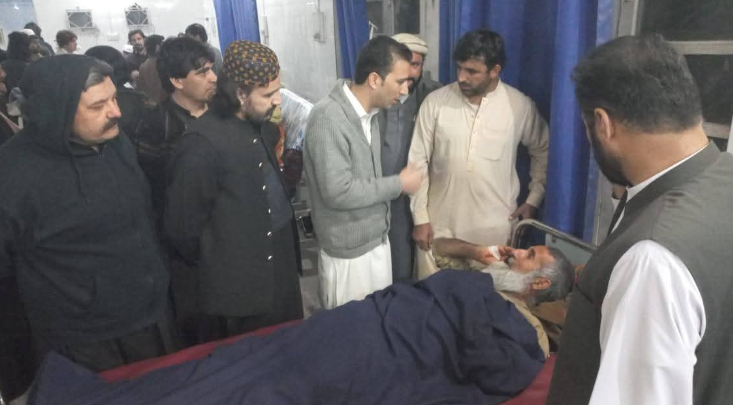 بنو کښې پټرول پمپ باندې کواډ کاپټر حمله، پنځه کسان ژوبل شوي Quadcopter attacks petrol pump in Bannu, five injured