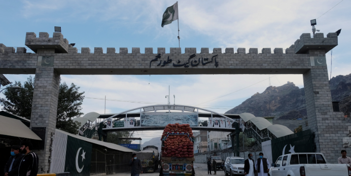 پاک افغان طورخم او چمن تجارتي لارې خلاصولو فيصله شوې Decision to open Torkham and Chaman trade routes