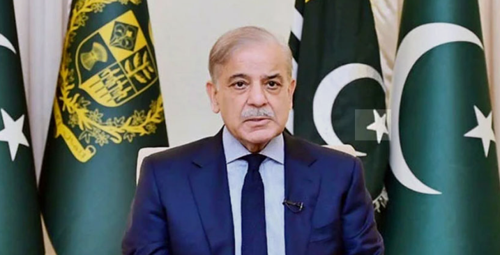 د پاکستان معاشي ترقۍ په لار کښې د چيف آف ډيفنس فورسز عاصم منير اهم کردار دې، وزيراعظم شهبازشريف Chief of Defence Forces Asim Munir plays an important role in Pakistan's economic development, says Prime Minister Shahbaz Sharif