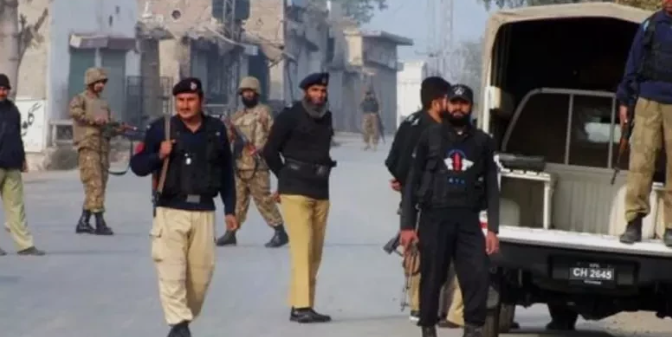 ډي آئي خان کښې په چيک پوسټ کواډ کاپټر حمله، د پاک فوج صوبيدار شهيد، دوه اهلکار شهيد Quadcopter attack on check post in DI Khan, Pak Army sub-inspector martyred, two officers martyred