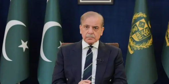 وزيراعظم شهبازشريف د پټروليم مصنوعاتو په نرخ کښې د کمي اعلان کړېدې Prime Minister Shehbaz Sharif announces reduction in prices of petroleum products