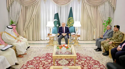 د کويت وزير خارجه اسلام آباد کښې وزيراعظم شهبازشريف ،فيلډ مارشل عاصم منير او وزير خارجه اسحاق ډار سره جدا جدا ملاقاتونه Kuwaiti Foreign Minister holds separate meetings with Prime Minister Shehbaz Sharif, Field Marshal Asim Munir and Foreign Minister Ishaq Dar in Islamabad
