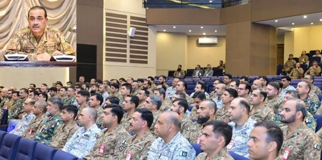 د پولې بل اړخ نه کيدونکې ترهه ګري به د رياست پوره قوت سره ختمولې شي، فيلډ مارشل عاصم منير Cross-border terrorism will be eliminated with the full might of the state: Field Marshal Asim Munir.