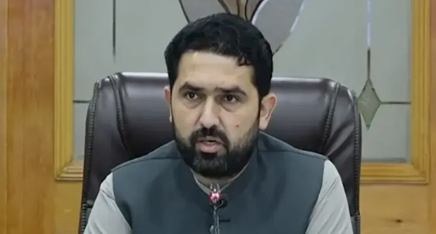 کۀ چرې باني پي ټي آئي سره ملاقات اونۀ شو ،نو زيارت په ورځ به ټول ملک نه ډې چوک جوړولې شي، وزيراعلیٰ سهيل آفريدي If the meeting with the PTI founder is not held, then on Thursday, a square will be built across the country, says Chief Minister Sohail Afridi