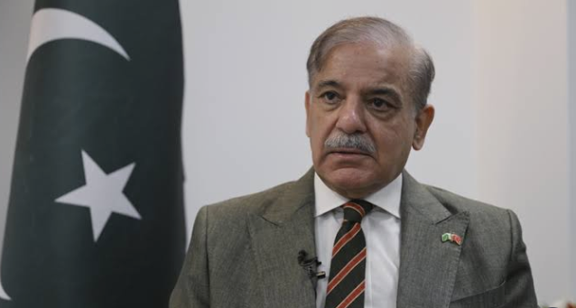 وزيراعظم شهبازشريف مسلم ليګ ن ته خېبرپښتونخوا کښې د بلدياتي انتخاباتو لپاره د مکمل تيارو هدايت کړې Prime Minister Shehbaz Sharif has directed the Muslim League-N to make full preparations for the local government elections in Khyber Pakhtunkhwa.