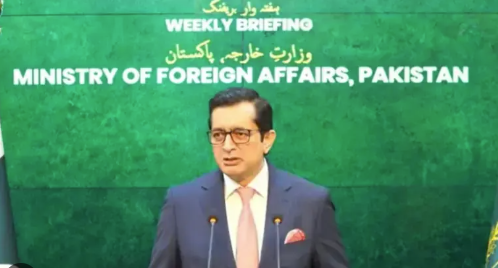 پاکستان چرې هم د افغانستان سره د سفارتکارۍ نه ډډه نۀ ده کړې،ترجمان دفتر خارجه Pakistan has never refrained from engaging in diplomacy with Afghanistan, says the Foreign Office spokesperson.